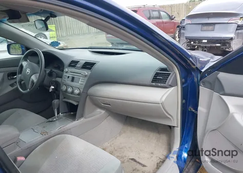 2010 Toyota Camry Se/Le/Xle z USA, uszkodzony, nr VIN 4T1BK3EK3AU603979